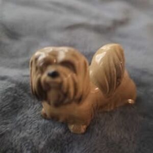 Retired Hagen Renaker Miniature Lhasa Apso Dog Tan Facing Left 1986